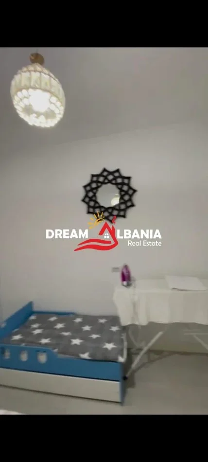 Tirane, jepet me qera 1+1 , 70 m² 450 € (Tek Terminali Jug-Veri)