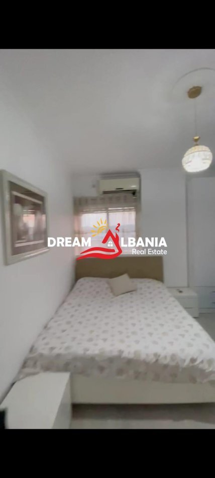 Tirane, jepet me qera 1+1 , 70 m² 450 € (Tek Terminali Jug-Veri)