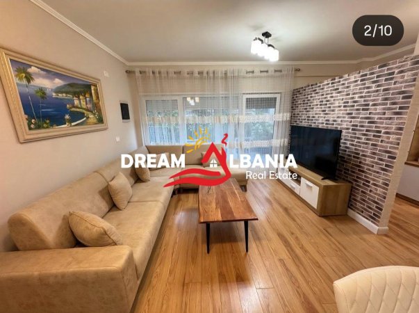 Tirane, jepet me qera apartament 2+1 , 105 m² 700 € (Kodra e Diellit 2)