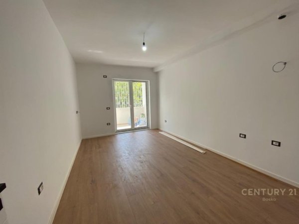 Tirane, shitet apartament 1+1 Kati 2, 53 m² 130.000 € (Don Bosko)