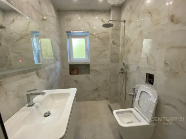 Tirane, shitet apartament 1+1 Kati 2, 53 m² 130.000 € (Don Bosko)