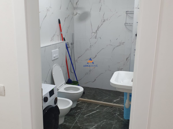 Tirane, jepet me qera apartament 1+1+Ballkon , 70 m² 514 € (TE RRUGA EGNATIA, DON BOSKO)