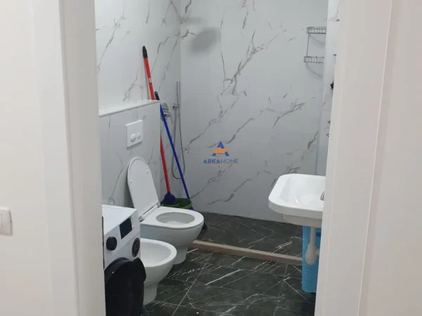 Tirane, jepet me qera apartament 1+1+Ballkon , 70 m² 514 € (TE RRUGA EGNATIA, DON BOSKO)