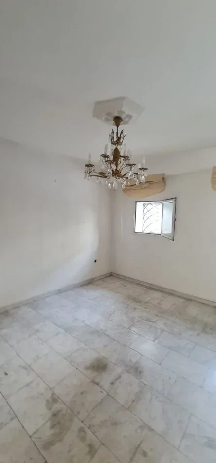 Tirane, shitet dyqan , 32 m² 135.000 € 