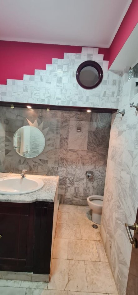 Tirane, shitet dyqan , 32 m² 135.000 € 