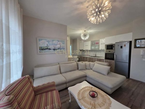 Tirane, jepet me qera apartament 2+1+Aneks+Ballkon Kati 10, 100 m² 800 € (Kompleksi Panorama)