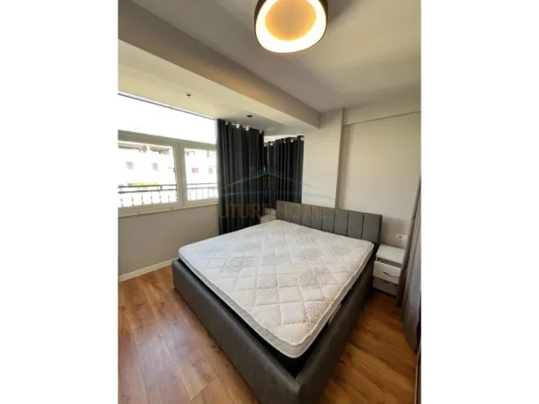 Durres, jepet me qera apartament 1+1 Kati 7, 47 m² 400 € 