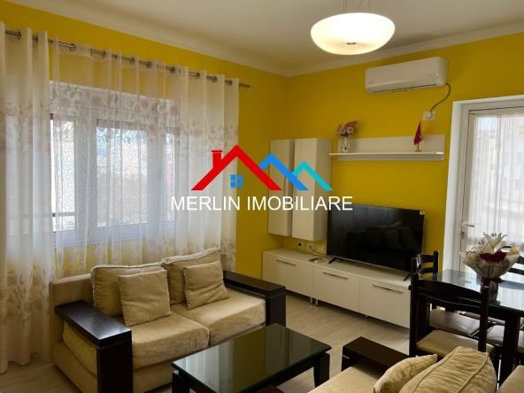 Tirane, jepet me qera apartament 2+1+Ballkon Kati 4, 82 m² 620 € (DON BOSKO)