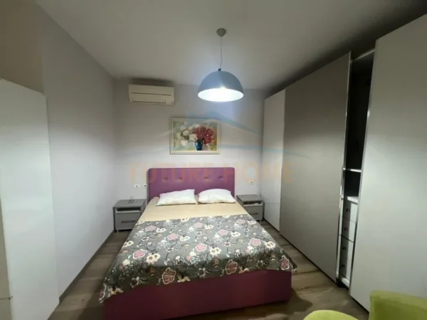 Tirane, jepet me qera apartament 2+1 Kati 10, 108 m² 800 € (Rruga Panorama , SPAK)