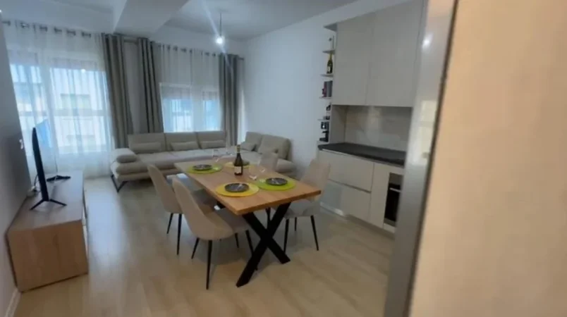 SHITET APARTAMENT  3+1+2  121 m² 190.000 € (SHKOZE)