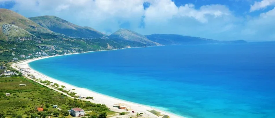 Vlore, shitet truall ne bregdet , 500 m² 350.000 € (Borsh)