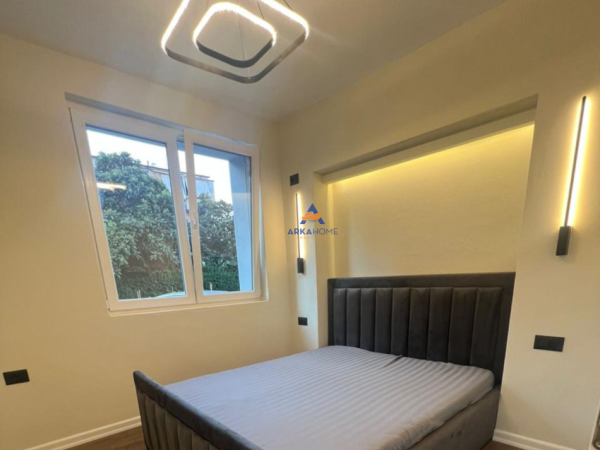 Tirane, shitet apartament 1+1+Ballkon Kati 1, 40 m² 105.000 € (21 DHJETORI (TE MOZAIKU))