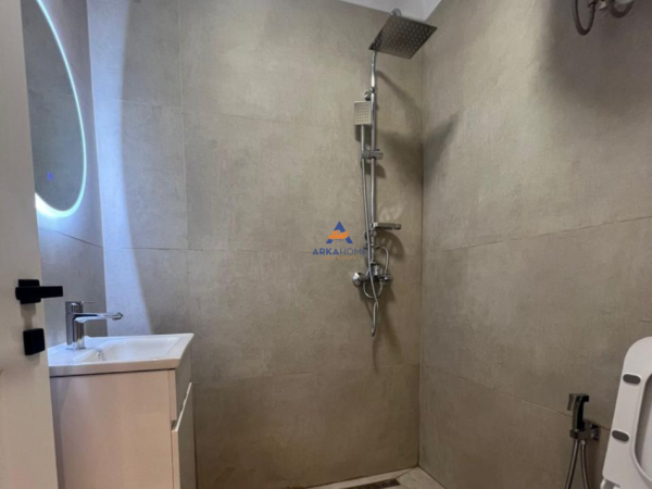 Tirane, shitet apartament 1+1+Ballkon Kati 1, 40 m² 105.000 € (21 DHJETORI (TE MOZAIKU))