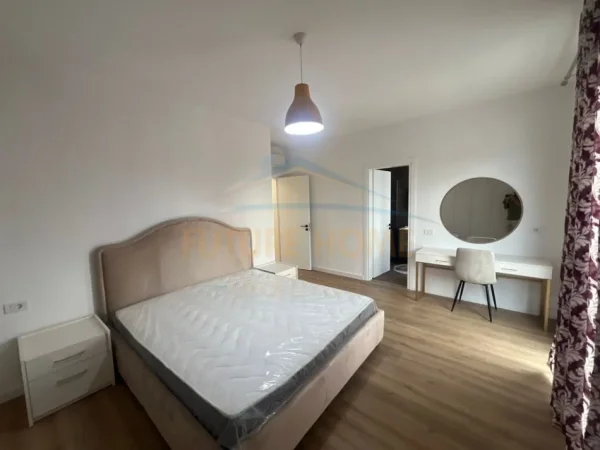 Tirane, jepet me qera apartament 2+1 Kati 3, 117 m² 800 € (DON BOSKO)