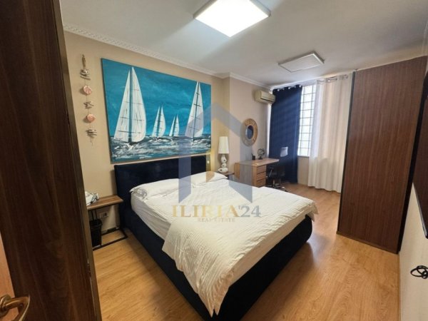 Tirane, jap me qera 2+1 Kati 5, 98 m² 800 € (9 Kateshet)