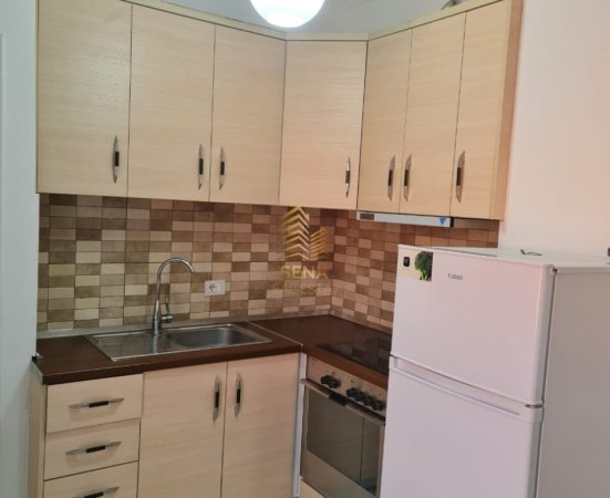 Tirane, jepet me qera garsonier 1+1 Kati 5, 37 m² 380 € (Rruga Njazi Meka)