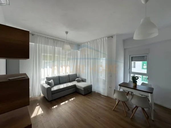 Tirane, jepet me qera apartament 1+1 Kati 6, 52 m² 450 € (Alidemi , Kompleksi KAIMI)