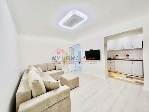 Tirane, jepet me qera apartament 1+1+Ballkon Kati 3, 65 m² 550 € (Stadiumi Dinamo)
