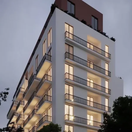 Tirane, shitet apartament 2+1 , 115 m² (xhamllik)