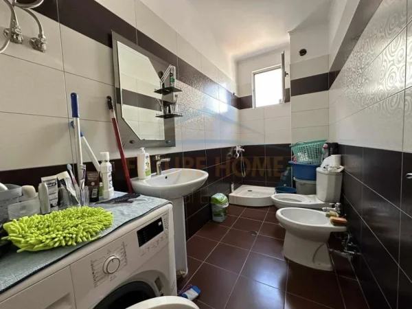Tirane, jepet me qera apartament 2+1 Kati 6, 96 m² 590 € (Astir , Kompleksi Arlis)