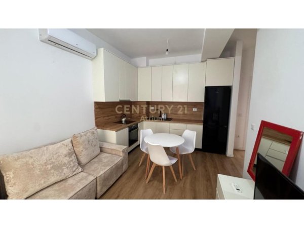 Tirane, jepet me qera apartament 1+1 Kati 0, 47 m² 420 € (Rezidenca Kaimi)
