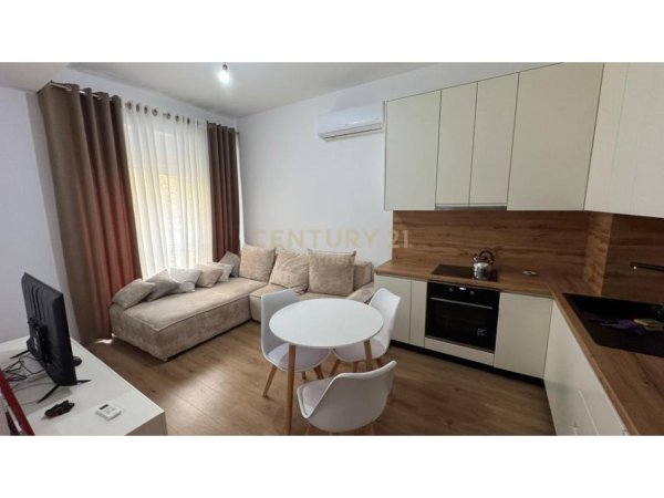 Tirane, jepet me qera apartament 1+1 Kati 0, 47 m² 420 € (Rezidenca Kaimi)