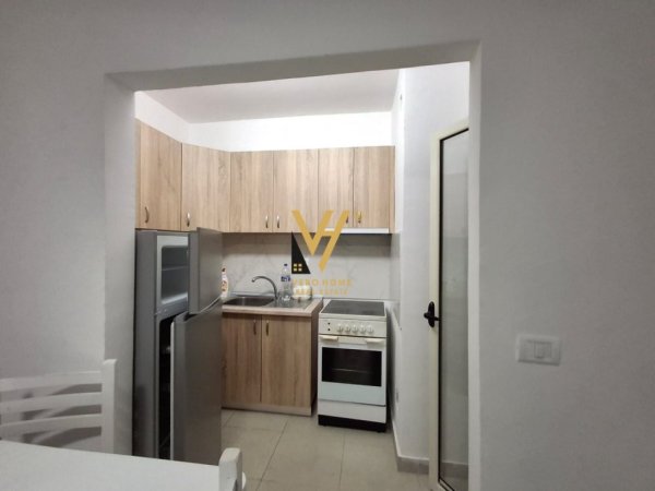 Tirane, shitet apartament 1+1+Ballkon Kati 4, 66 m² 88.000 € (LAPRAKE)