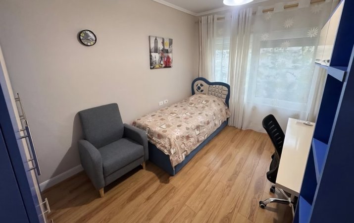 Tirane, jepet me qera apartament duplex 2+1+Ballkon Kati 0, 90 m² 700 € (Rezidenca Kodra e Diellit 2)