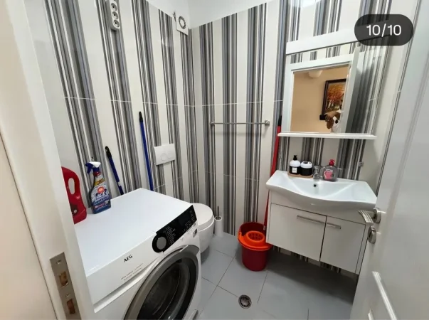 Tirane, jepet me qera apartament 2+1+Ballkon Kati 1, 90 m² 700 € (KODRA E DIELLIT)
