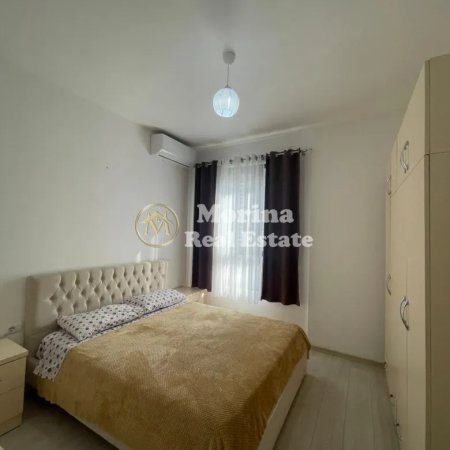 Tirane, jepet me qera apartament 3+1+Ballkon Kati 5, 100 m² 550 € (Kinostudio)