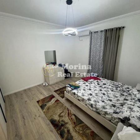 Tirane, jepet me qera apartament 2+1 , 100 m² 630 € (Sauk)