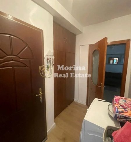 Tirane, jepet me qera apartament 1+1 Kati 4, 70 m² 500 € (Ish Restorant Durresi)