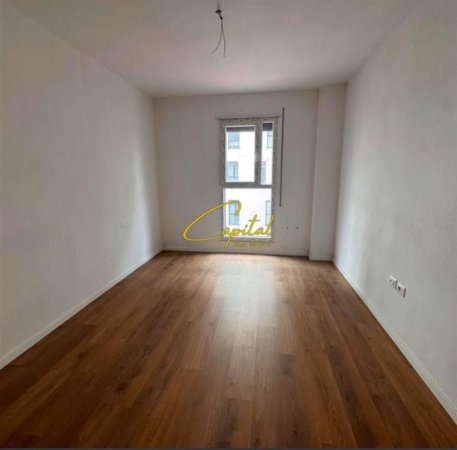 Tirane, jepet me qera apartament 2+1 Kati 6, 100 m² 600 € (DON BOSKO)