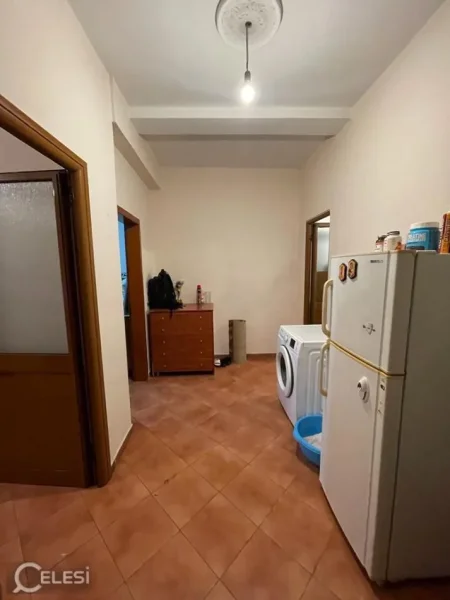 Tirane, jepet me qera apartament 1+1+Ballkon Kati 1, 60 m² 380 € (DON BOSKO)