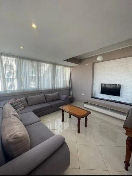 Tirane, shitet apartament 2+1+Ballkon Kati 4, 98 m² 186.000 € (ISH PARKU)