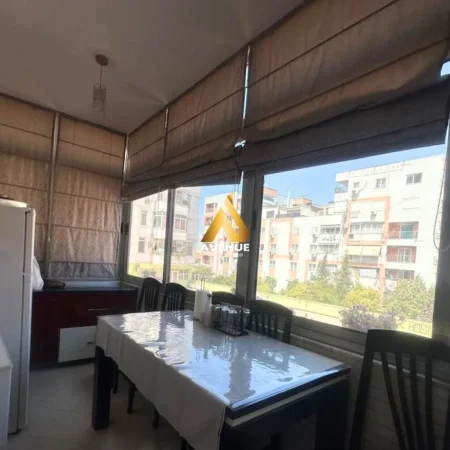 Tirane, shitet apartament 2+1+Ballkon Kati 2, 110 m² 186.000 € (bulevardi i ri)