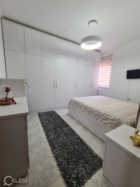 Tirane, jepet me qera apartament 1+1+Ballkon Kati 5, 65 m² 550 € (KONGRESI I MANASTIRIT)