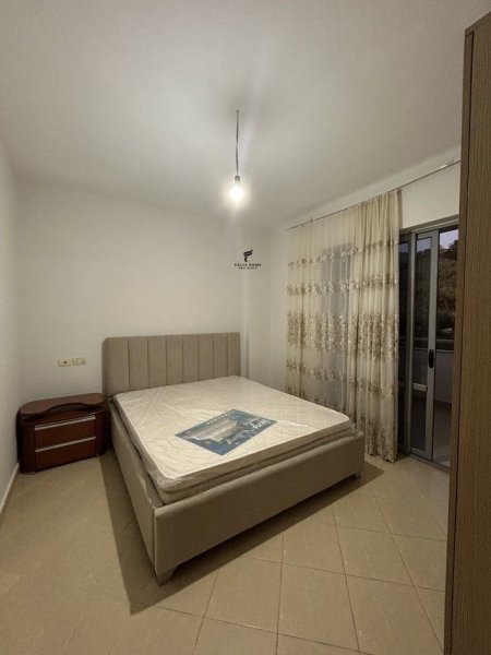 Tirane, jepet me qera apartament 1+1 Kati 5, 70 m² 380 € (FRESK)