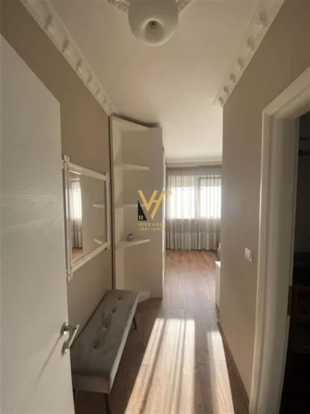 Tirane, jepet me qera apartament 2+1+Ballkon Kati 5, 114 m² 700 € (ASTIR)