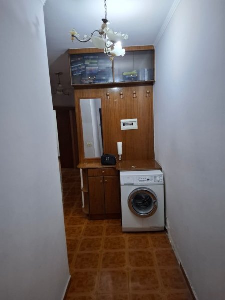 Tirane, jepet me qera apartament 2+1 Kati 9, 105 m² 550 € (SQUARE 21)