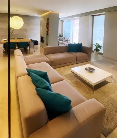 Tirane, shitet apartament 3+1+Ballkon , 220 m² (kopshti botanik)