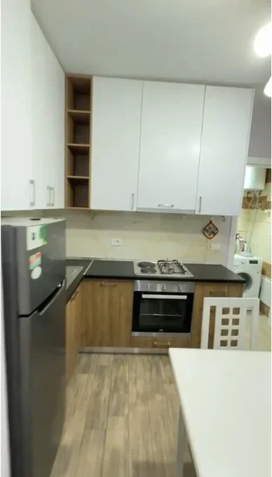 Tirane, shitet garsonier Kati 0, 33 m² 60.000 € (Rruga Bill Klinton)