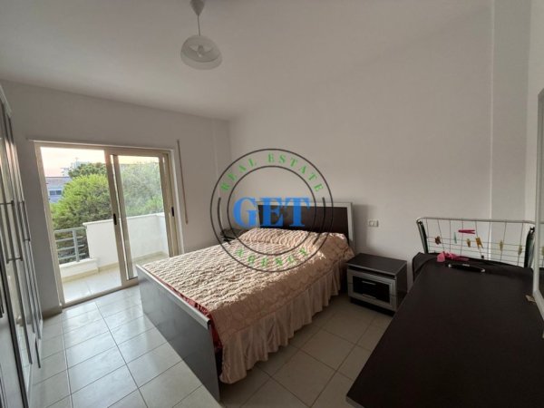 Durres, jepet me qera apartament 2+1 Kati 5, 95 m² 300 € (Golem)