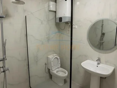Tirane, jepet me qera apartament 2+1 Kati 4, 110 m² 900 € 