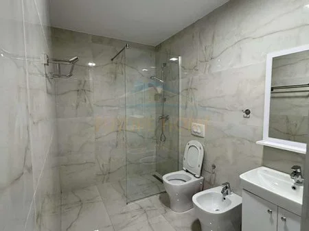 Tirane, jepet me qera apartament 2+1 Kati 7, 94 m² 750 € 