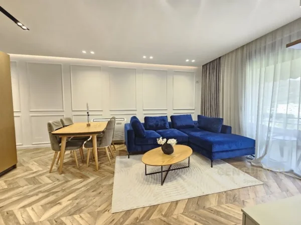 Tirane, jepet me qera apartament 2+1 Kati 3, 95 m² 850 € (Hotel Radisson)