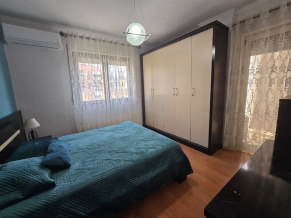 Tirane, jepet me qera apartament 2+1+Aneks+Ballkon Kati 5, 105 m² 900 € (Rruga Milto Tutulani)