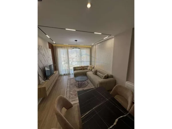Tirane, jepet me qera apartament 2+1 Kati 7, 94 m² 750 € (Don Bosko , Fiori Di Bosko)
