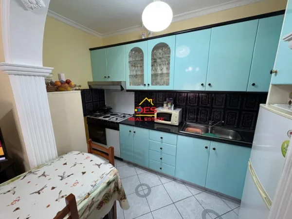 Vlore, shitet shtepi 2+1+Ballkon Kati 0, 64 m² 135.000 € (Lagjja 28 Nëntori)