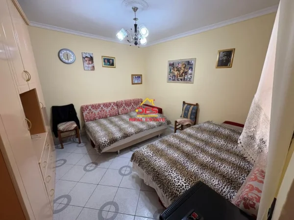 Vlore, shitet shtepi 2+1+Ballkon Kati 0, 64 m² 135.000 € (Lagjja 28 Nëntori)